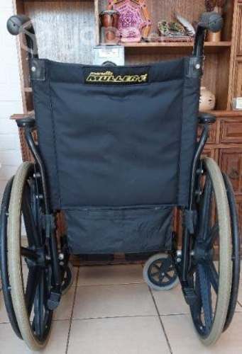 Silla de rueda usada