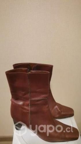 Botín cuero hecho a mano, casi sin uso