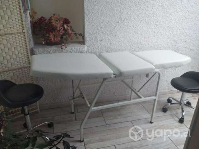 Camilla de depilación, pedicure, pestañas, masaje