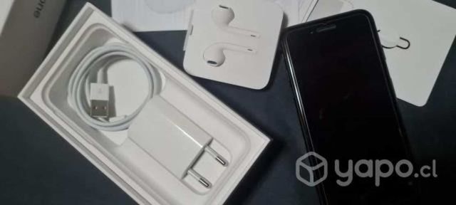 Iphone 7 32 G + accesorios originales