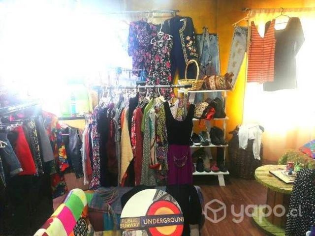 Ropa moderna, como nueva