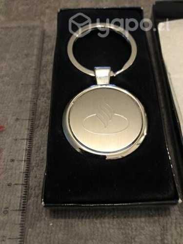 Llavero metálico plateado Banco Santander nuevo