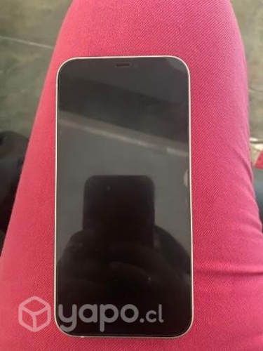 IPhone 12 con 5 meses de uso