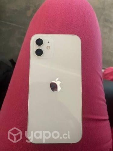 IPhone 12 con 5 meses de uso