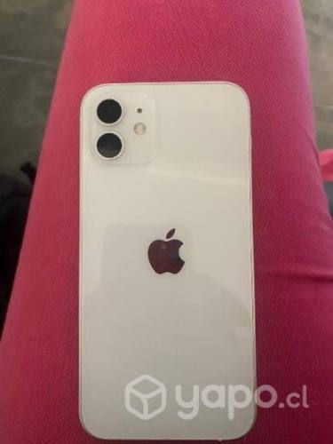 IPhone 12 con 5 meses de uso