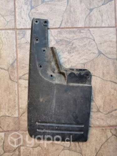 Salpicadera trasera amarok 2018