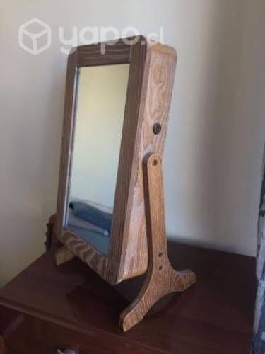 Espejo joyero de madera impecable