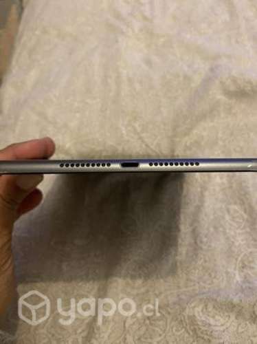 IPad 5, Gris Espacial, 64 GB. Excelente estado