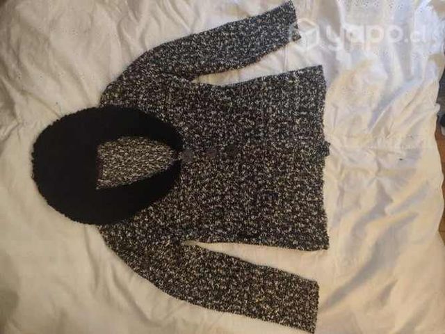 Chaleco de lana con cuello