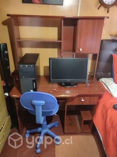 Computador más escritorio