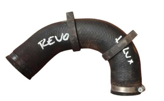 Manguera intercooler corta Toyota Hilux Revo 16-20