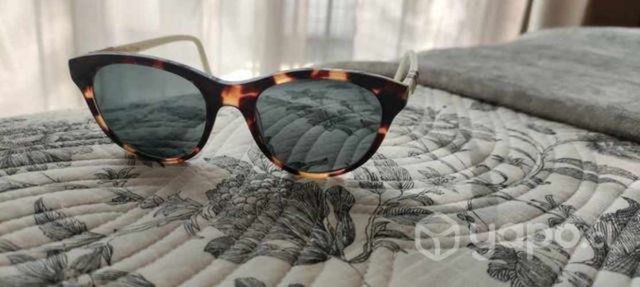 Lentes de sol de la marca Lilly Pulitzer