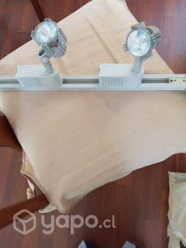 Focos movibles de pared