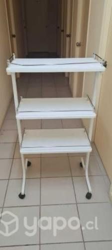 Mesa auxiliar de estética