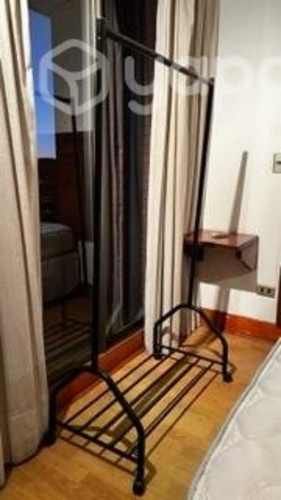 Perchero colgador ropa metalico negro ruedas