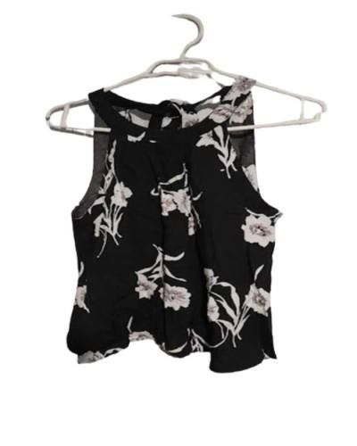 Polera Negra/Flores Cherokee Talla S Nueva