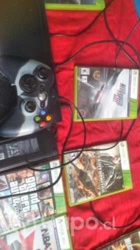 xbox 360 con juegos y mandos