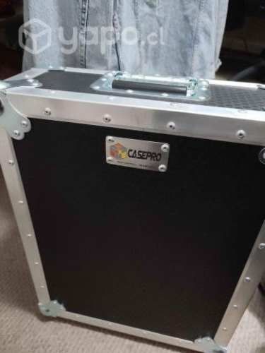 Case tornamesa con ruedas