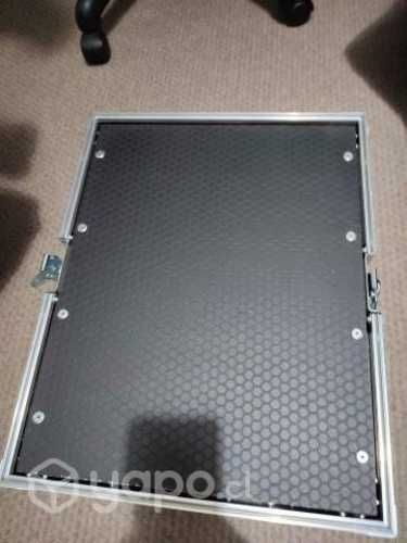 Case tornamesa con ruedas