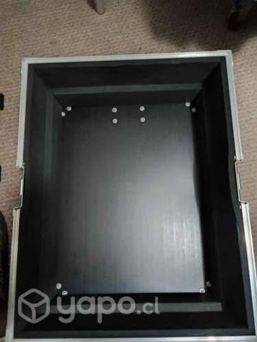 Case tornamesa con ruedas