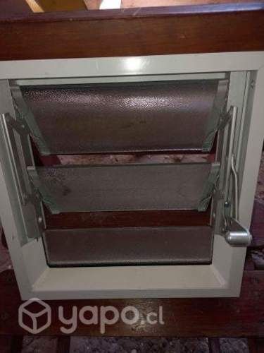 Ventana de aluminio 30x30 cm