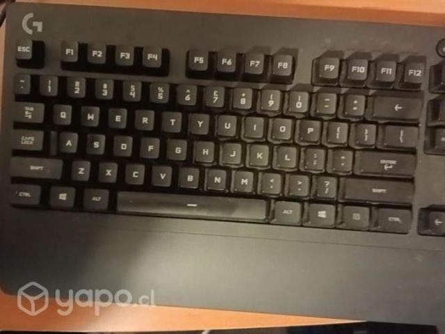 Teclado Logitech g213