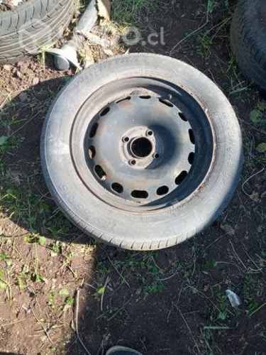 Llanta con neumático 185/65 r15