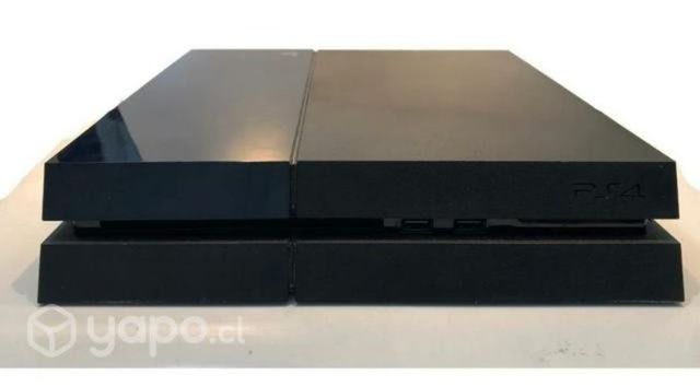 PS4 + dos controles + dos juegos