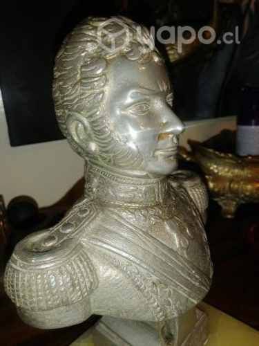 Busto de Bernardo ohiggins de bronce, pesa 5kg
