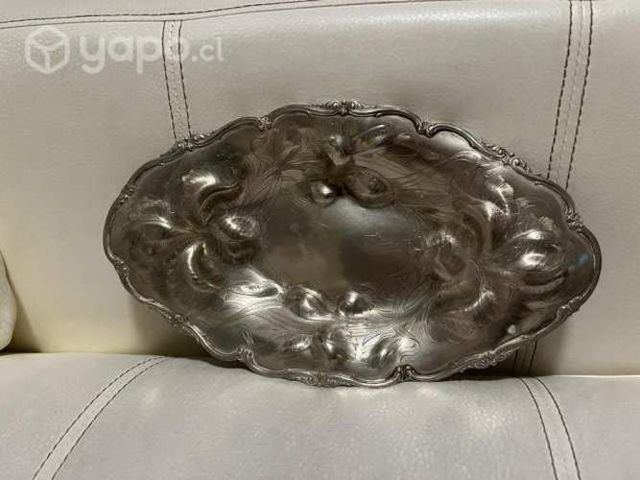 Hermosa Bandeja Antigua Tallada Marca Homan MFG