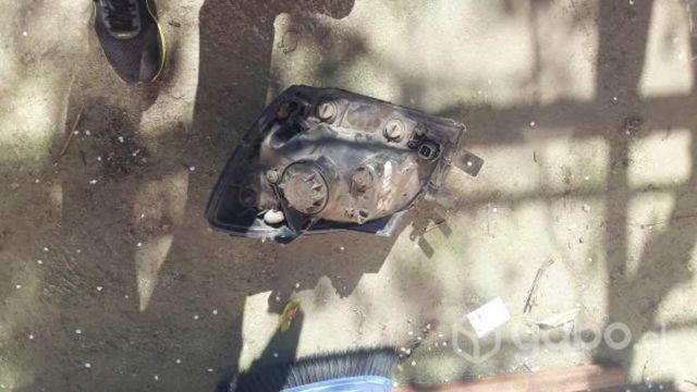 Optico derecho original Kia sportage 2006