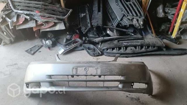 Parachoque Toyota Corolla 2005