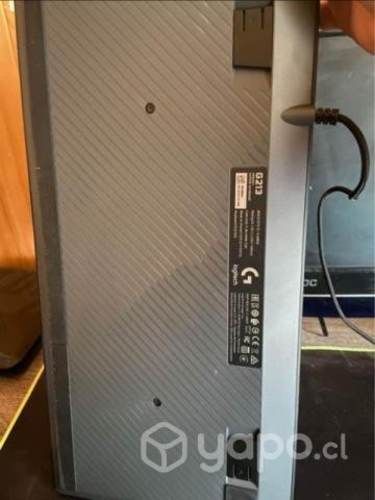 Teclado logitech G213