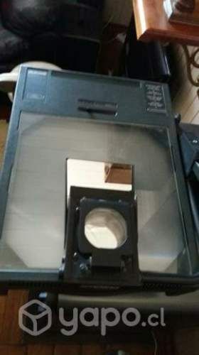 Proyector de transparencias dukane