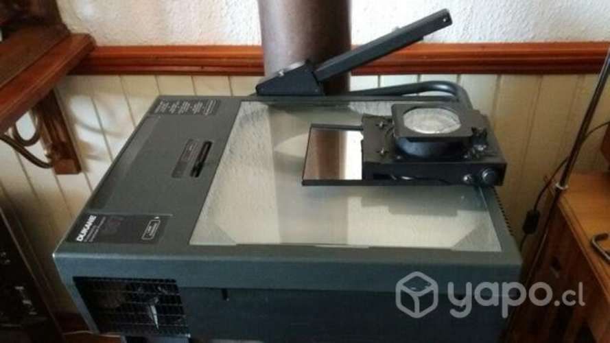 Proyector de transparencias dukane