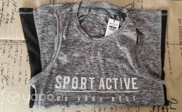 Polera deportiva revup nueva