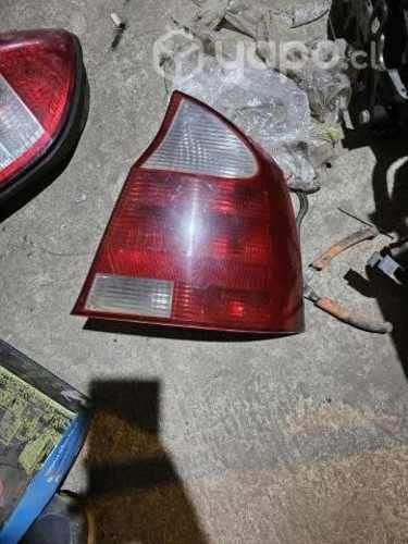 Foco trasero chevrolet evolution rh