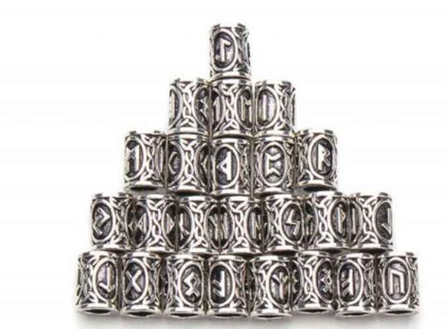 Tubos / Beads Vikingos / Nórdicos, 24 Piezas Runas