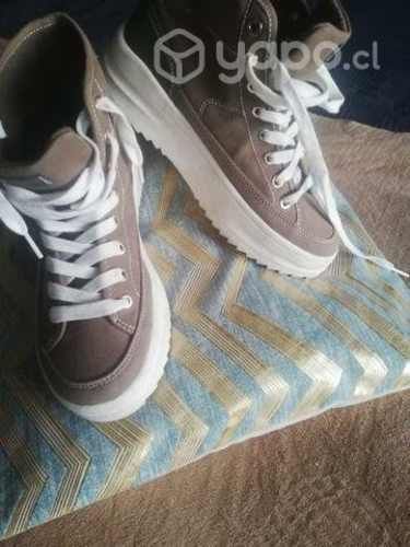 Zapatillas caña alta 37