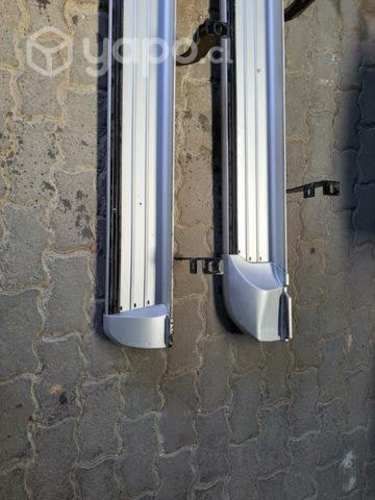 Pisaderas laterales MITSUBISHI L200