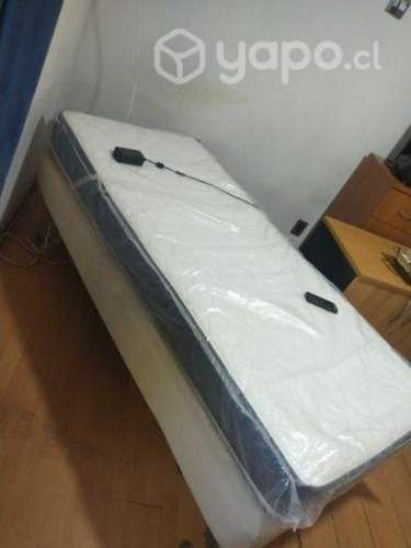 Cama clínica electrica marca Rosen Bodyshape