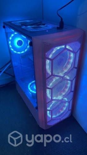 Pc gamer, rosa, semi nuevo, alto rendimiento