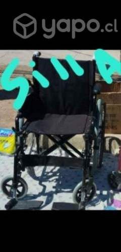 Silla de ruedas nueva y muletas