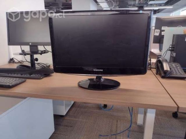 Computador + pantalla