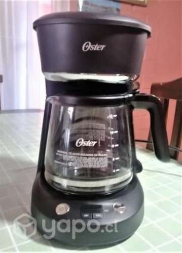 Cafetera Oster Programable 12 tazas