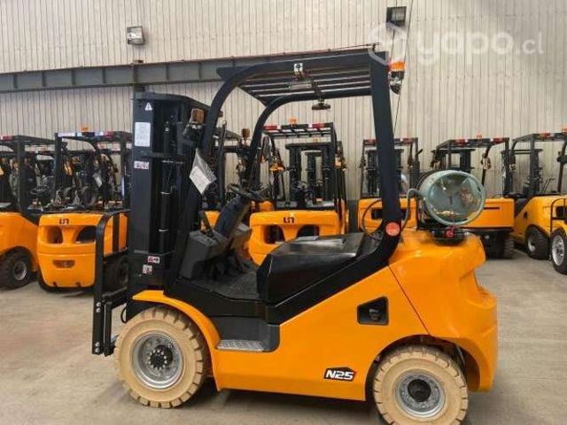 Grua Horquilla a Gas 2.5 Toneladas