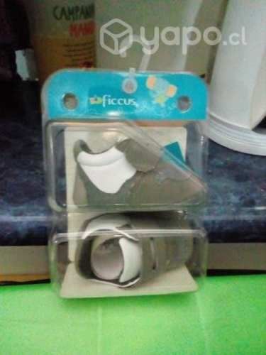 Zapatilla gris bebé talla 17