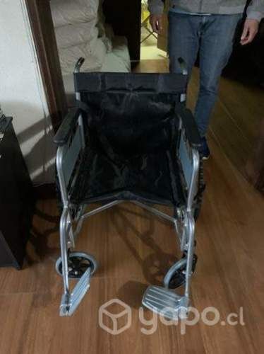 Silla de ruedas sin uso