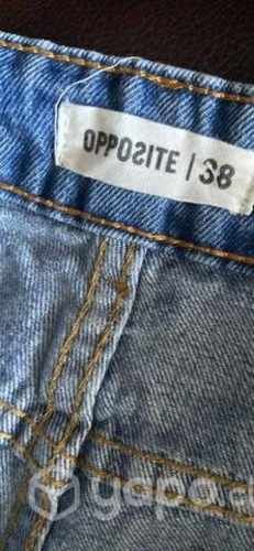 Jeans opposite