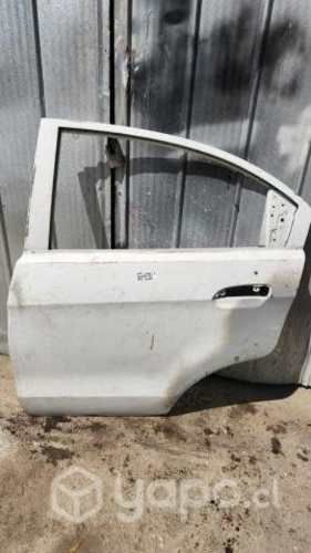 Puerta trasera izquierda chevrolet sail 2012